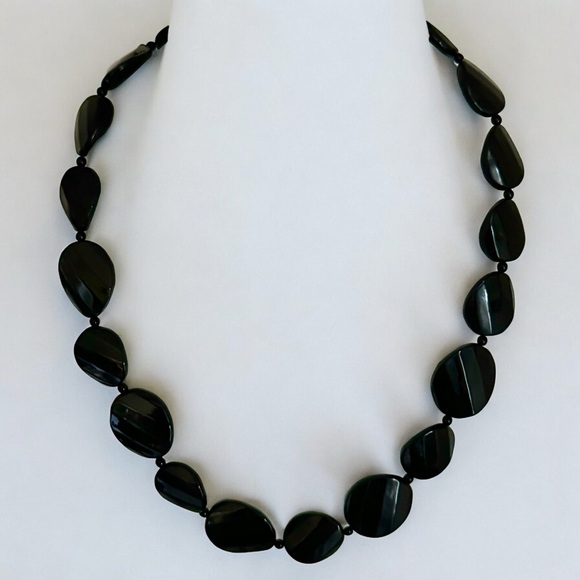 Liz & Co. Black Faceted Oval Bead Statement Piece Necklace - Picture 11 of 15